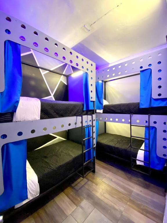 Roomies Hostel Centro Medico Мехико Экстерьер фото