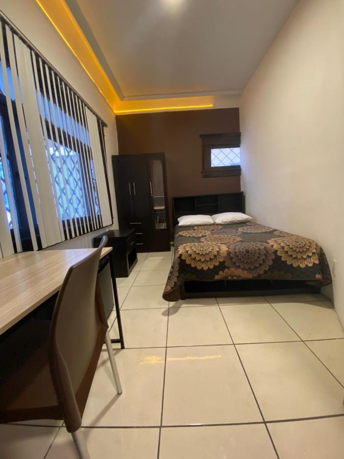 Roomies Hostel Centro Medico Мехико Экстерьер фото