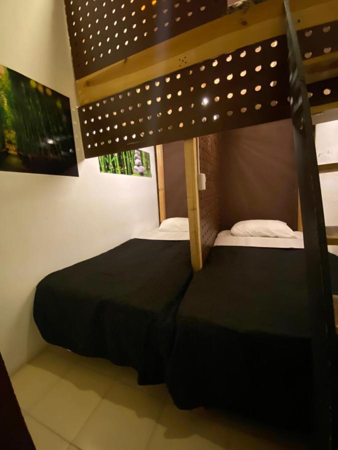 Roomies Hostel Centro Medico Мехико Экстерьер фото